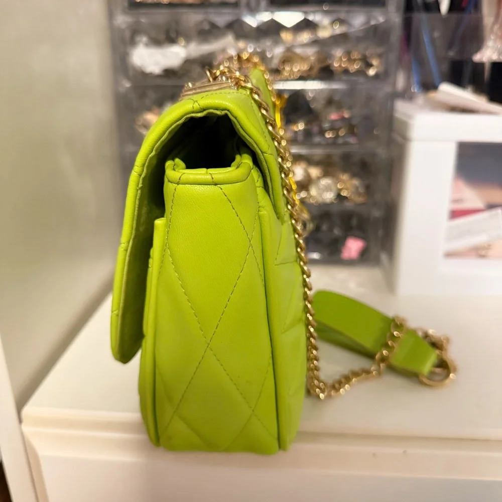 Bebe Lime Green Quilted Chain Shoulder Bag